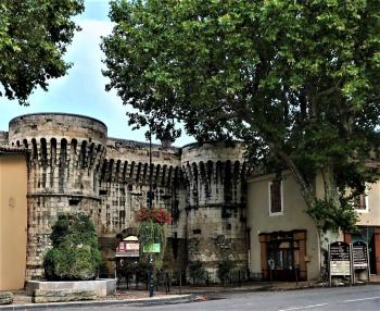 Medieval city gate of Pernes-les-Fontaines.